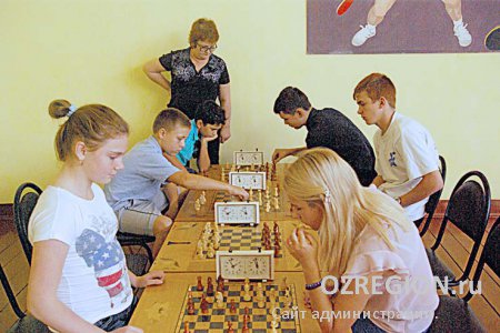 В ДЮСШ «Чайка» состоялся турнир по шашкам