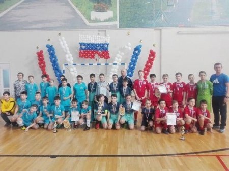 ФК "Озёры" заняла первое место в турнире по мини-футболу